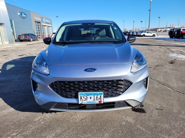 Used 2022 Ford Escape SE with VIN 1FMCU9G64NUB48650 for sale in Redwood Falls, Minnesota