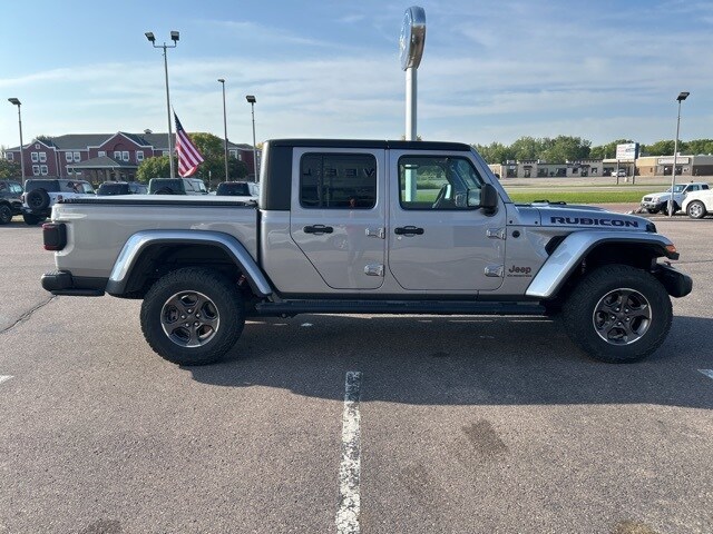 2020 Jeep Gladiator Rubicon photo 3