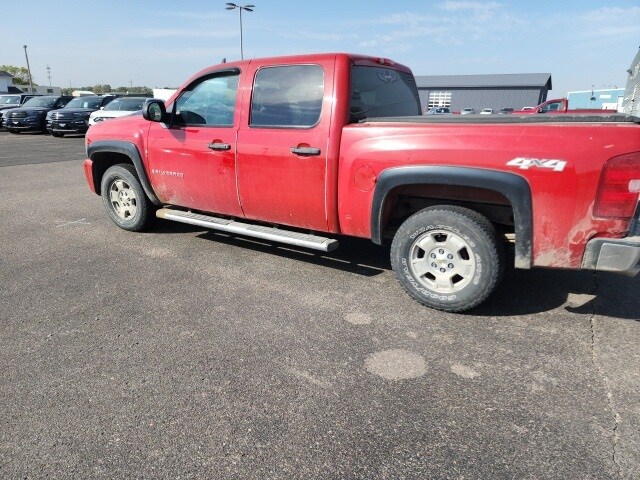 2008 Chevrolet Silverado 1500 LT photo 2