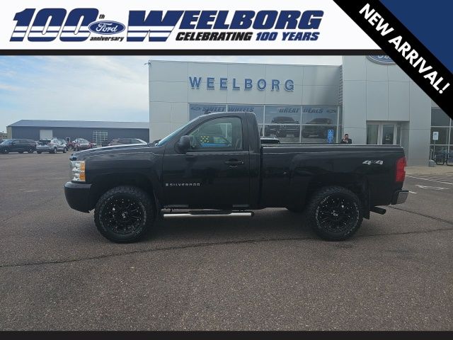 Used 2009 Chevrolet Silverado 1500 Work Truck with VIN 1GCEK14019Z103114 for sale in Redwood Falls, Minnesota