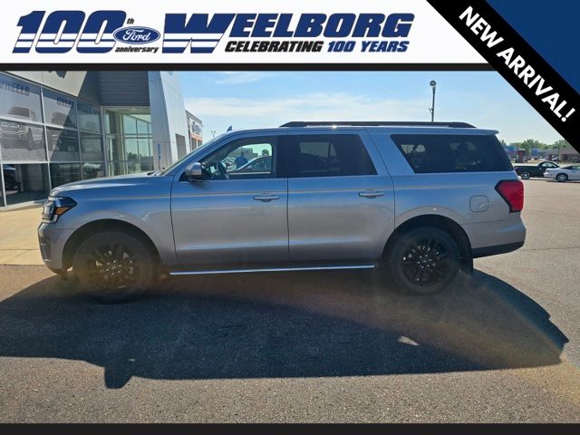 Used 2023 Ford Expedition XLT with VIN 1FMJK1J89PEA10933 for sale in Redwood Falls, Minnesota