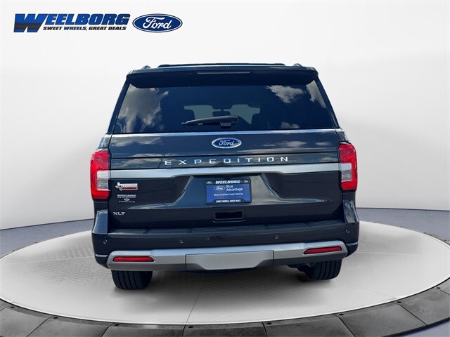 2022 Ford Expedition XLT photo 4