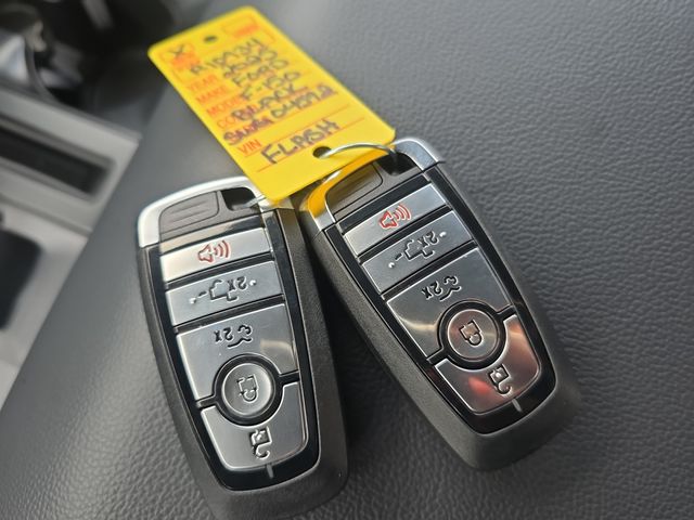 2025 Ford F-150 Lightning Flash - Photo 27