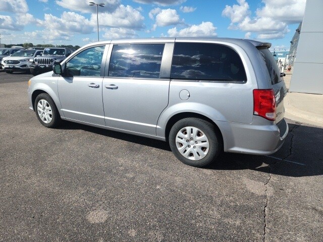 2018 Dodge Grand Caravan SE photo 3