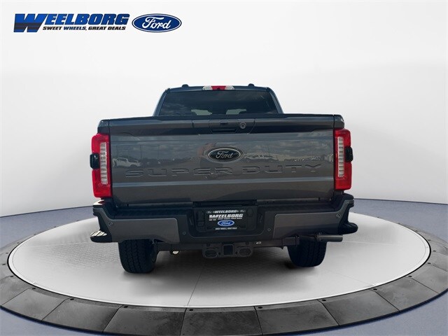 2026 Ford F-350 photo 4