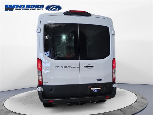 2025 Ford Transit photo 4