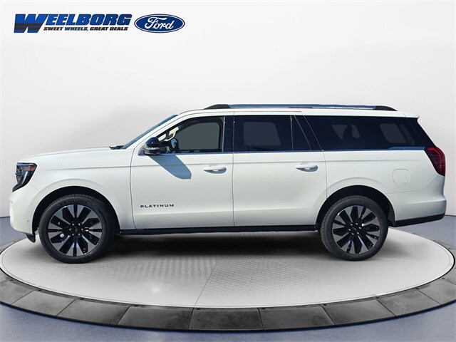 2025 Ford Expedition MAX Platinum photo 2