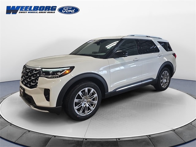 2026 Ford Explorer Platinum's photo
