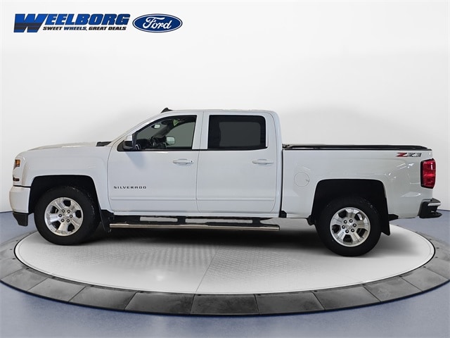 Used 2018 Chevrolet Silverado 1500 LT Z71 with VIN 3GCUKREC3JG549658 for sale in Redwood Falls, Minnesota