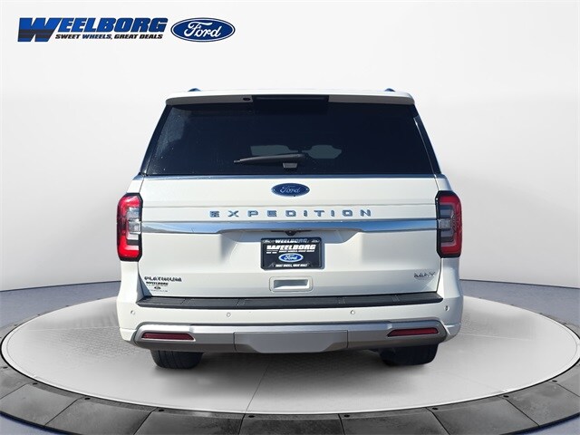 2023 Ford Expedition MAX Platinum photo 4