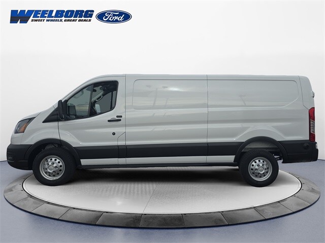 2026 Ford Transit photo 2