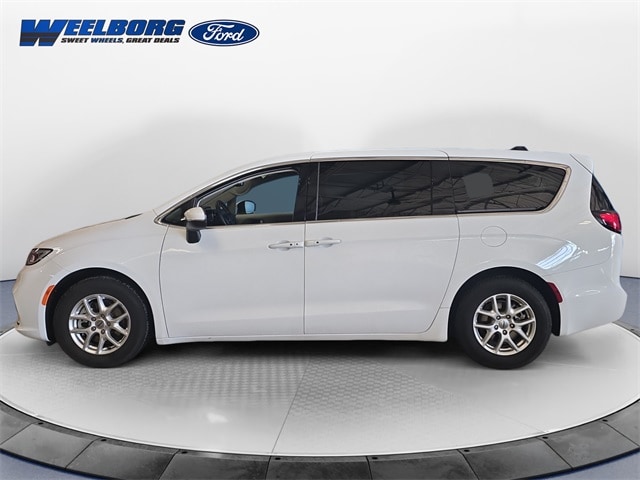 Used 2023 Chrysler Pacifica Touring L with VIN 2C4RC1BG6PR616350 for sale in Redwood Falls, Minnesota