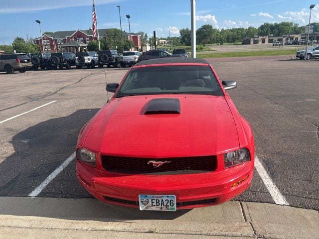 Used 2007 Ford Mustang Deluxe with VIN 1ZVFT84N575272978 for sale in Redwood Falls, Minnesota