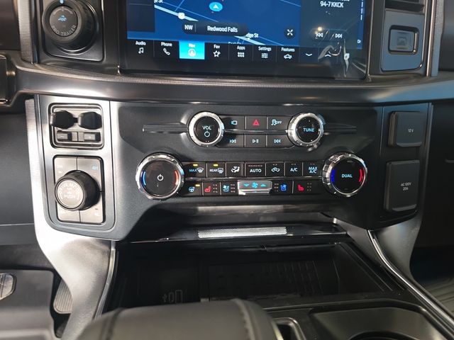 2025 Ford F-150 Platinum - Photo 18