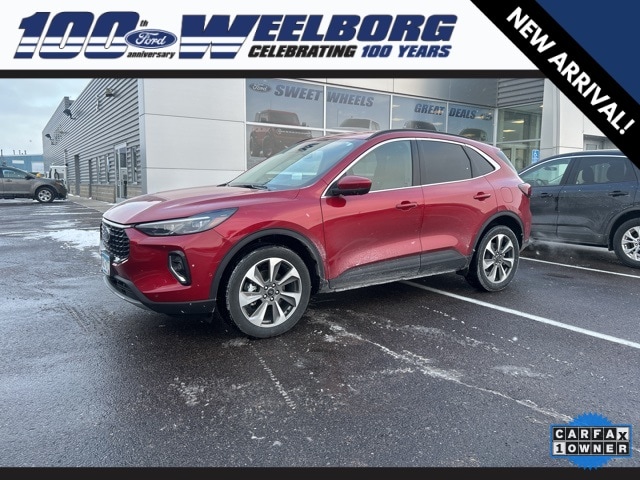 2023 Ford Escape Platinum's photo