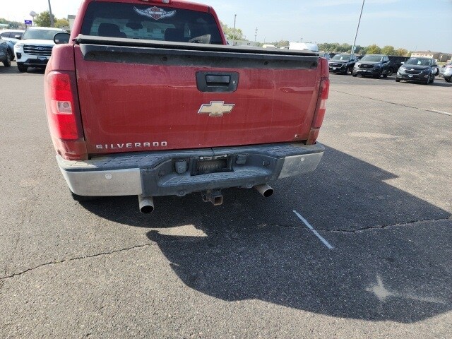 2008 Chevrolet Silverado 1500 LT photo 3