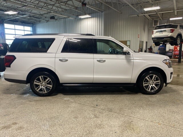 2024 Ford Expedition MAX Limited photo 4