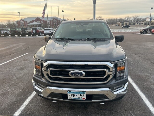 2021 Ford F-150 XLT photo 2