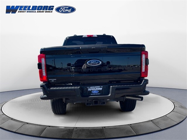 2026 Ford F-350 photo 3