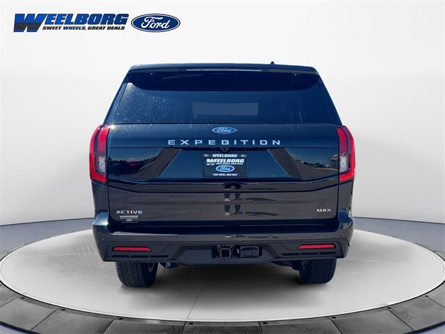 2025 Ford Expedition MAX photo 4