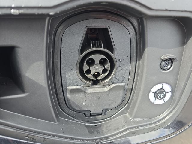 2025 Ford F-150 Lightning Flash - Photo 23