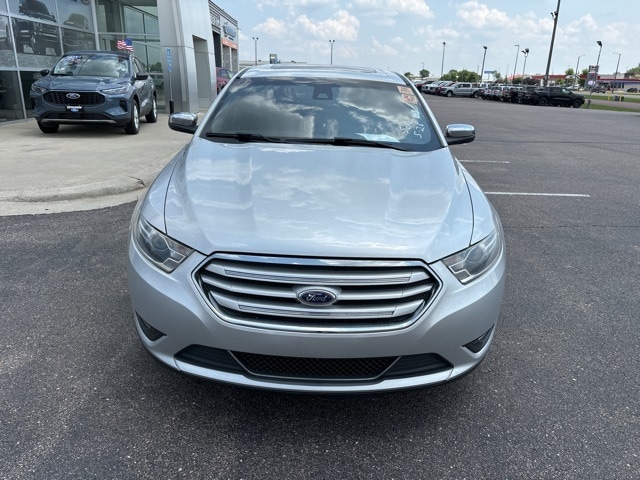 Used 2019 Ford Taurus Limited with VIN 1FAHP2J82KG116041 for sale in Redwood Falls, Minnesota