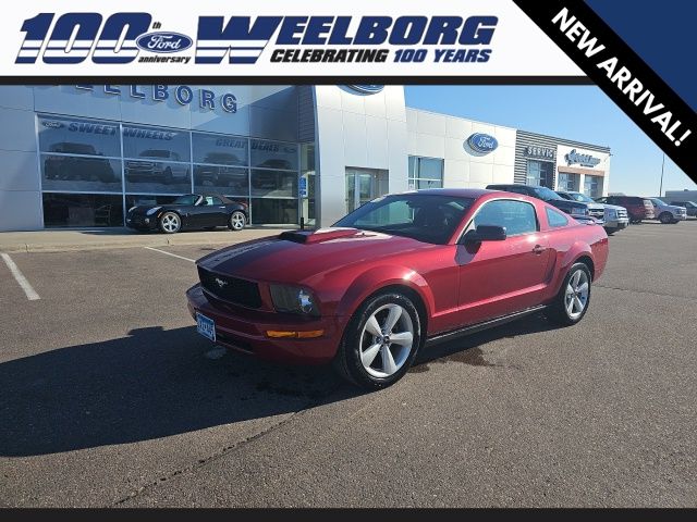 2005 Ford Mustang Deluxe