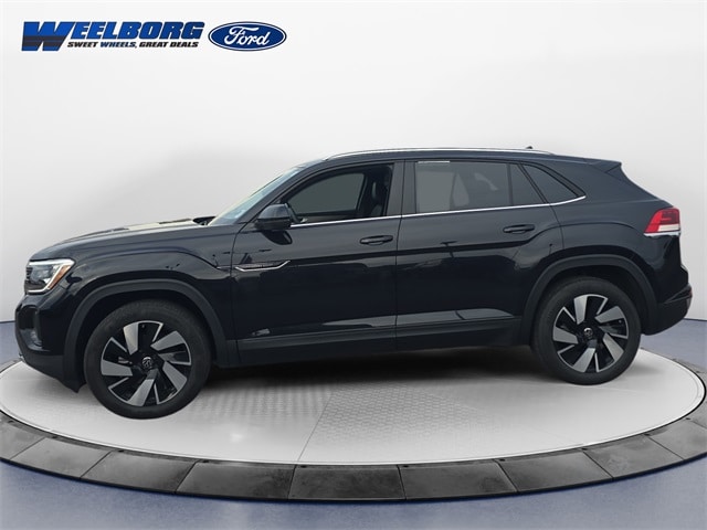 Used 2024 Volkswagen Atlas Cross Sport SE w/Tech with VIN 1V2KE2CAXRC221318 for sale in Redwood Falls, Minnesota