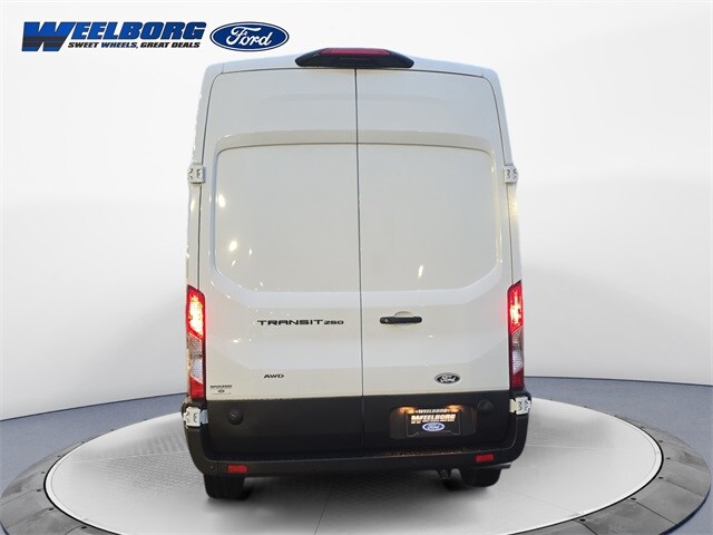 2026 Ford Transit photo 4