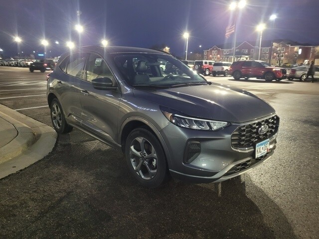 2023 Ford Escape ST-Line photo 3