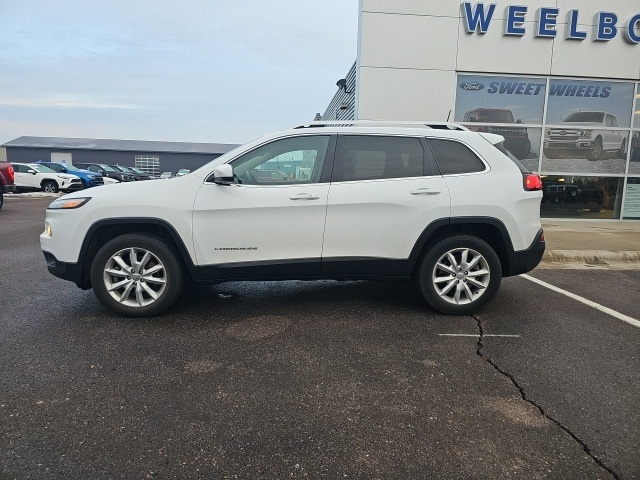 Used 2016 Jeep Cherokee Limited with VIN 1C4PJMDBXGW121172 for sale in Redwood Falls, Minnesota