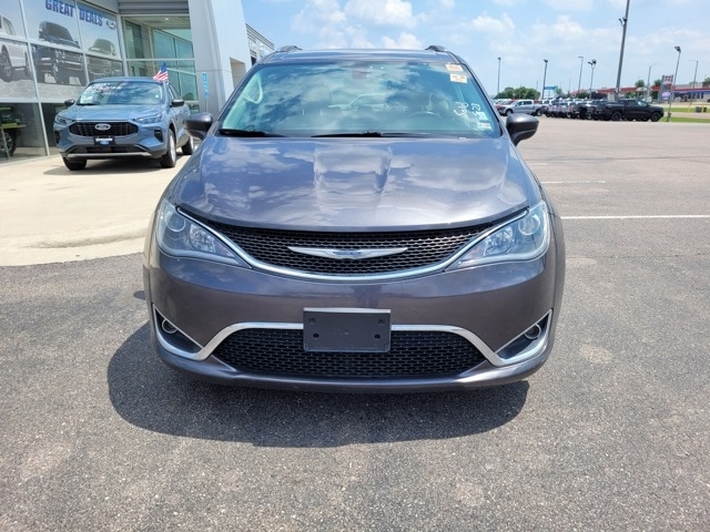 Used 2017 Chrysler Pacifica Touring-L Plus with VIN 2C4RC1EG2HR607609 for sale in Redwood Falls, Minnesota
