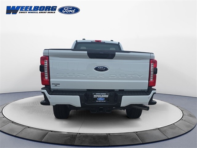 2025 Ford F-250 photo 4