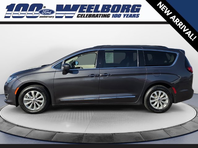 Used 2017 Chrysler Pacifica Touring-L with VIN 2C4RC1BG2HR538277 for sale in Redwood Falls, Minnesota