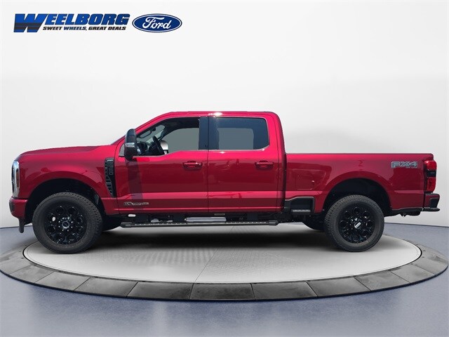 2025 Ford F-350 photo 2