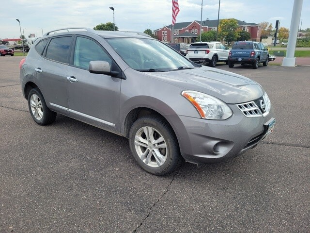 2013 Nissan Rogue SV photo 3