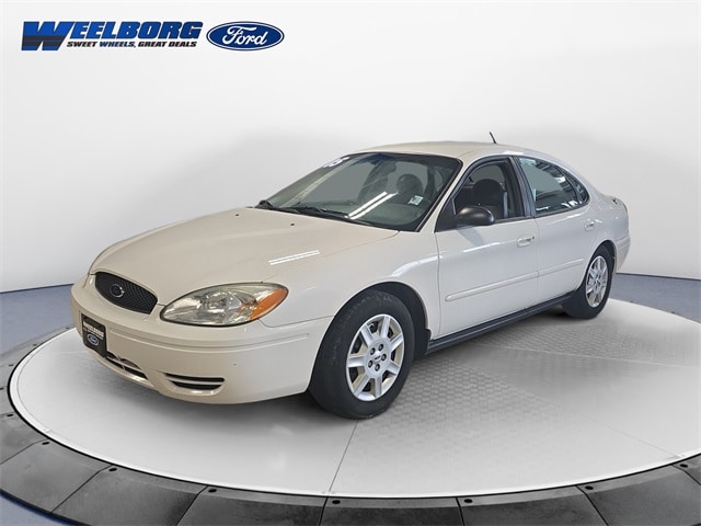 2005 Ford Taurus SE