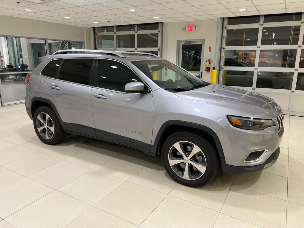 Used 2019 Jeep Cherokee Limited SUV