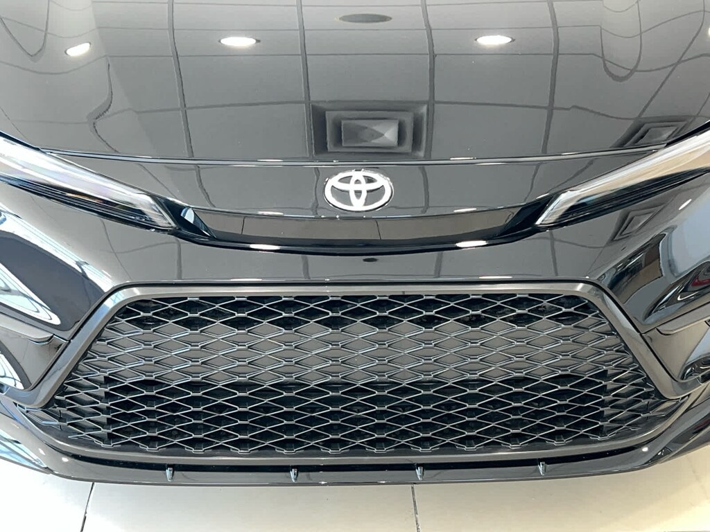 Used 2024 Toyota Corolla SE Sedan