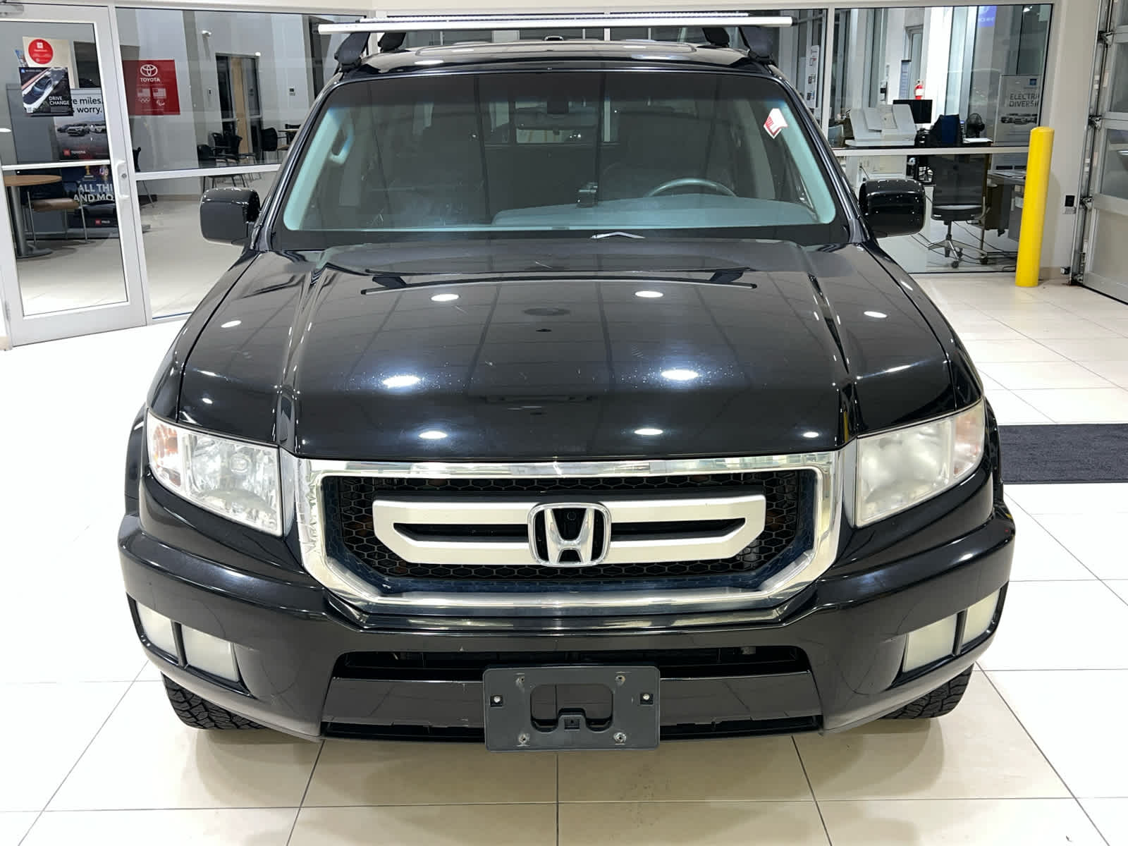 2010 Honda Ridgeline RTL photo 2