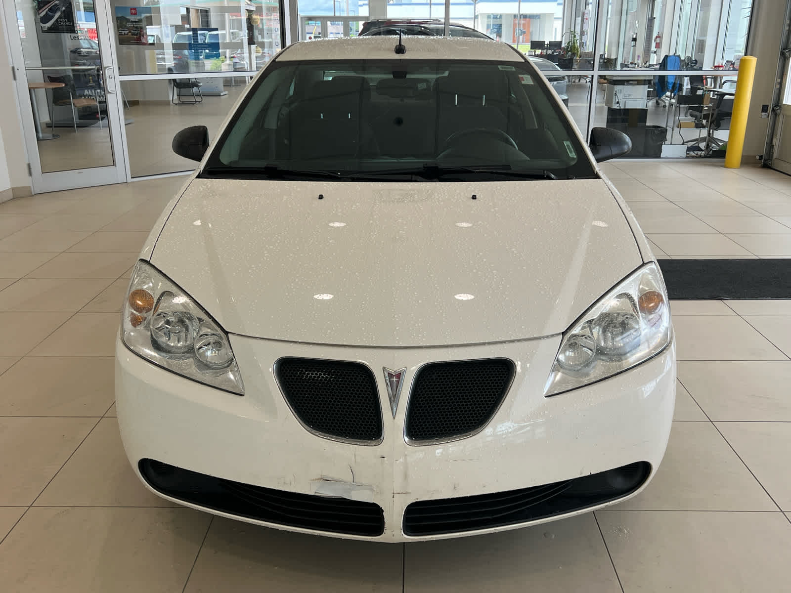 Used 2008 Pontiac G6 1SV with VIN 1G2ZF57B584174293 for sale in Kokomo, IN
