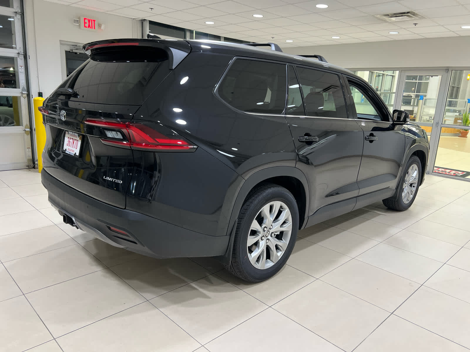 2025 Toyota Grand Highlander Limited photo 4