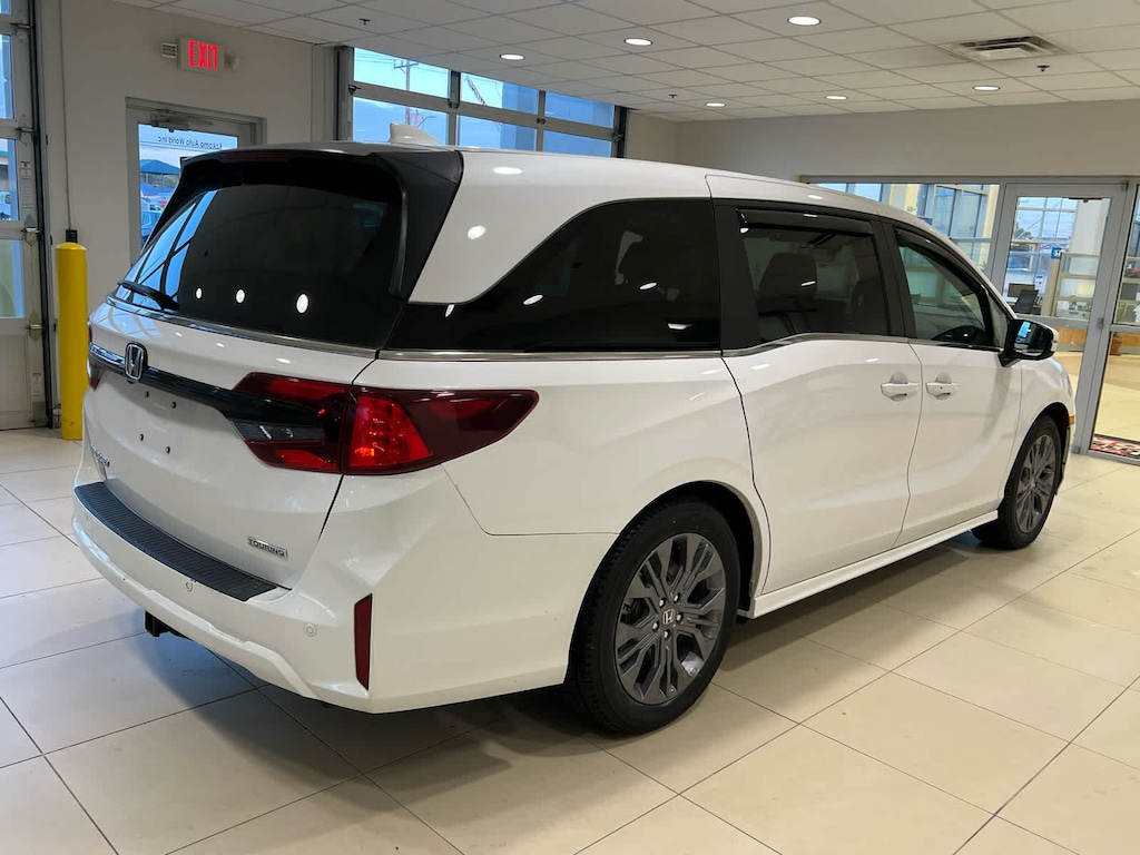 Used 2025 Honda Odyssey Touring Van