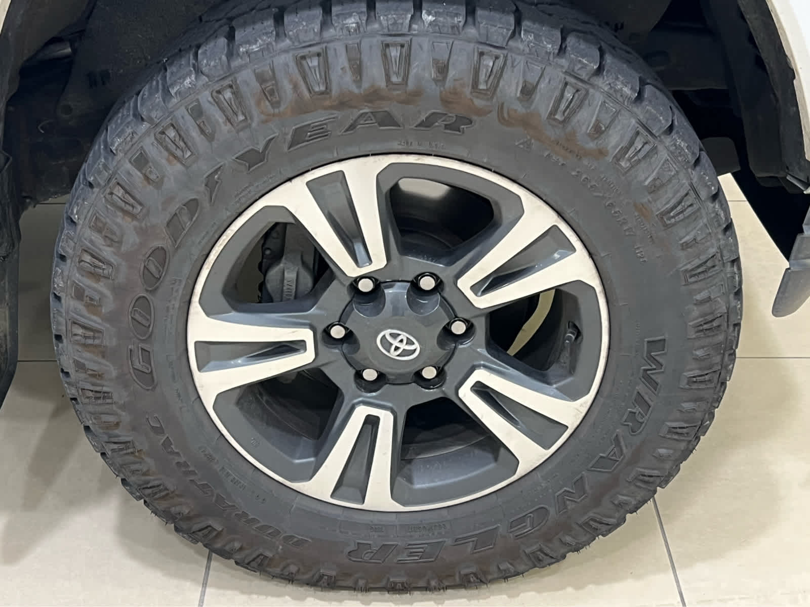 Used 2017 Toyota Tacoma TRD Sport Double Cab 5 Bed V6 4x4 AT (Natl) Truck Double Cab