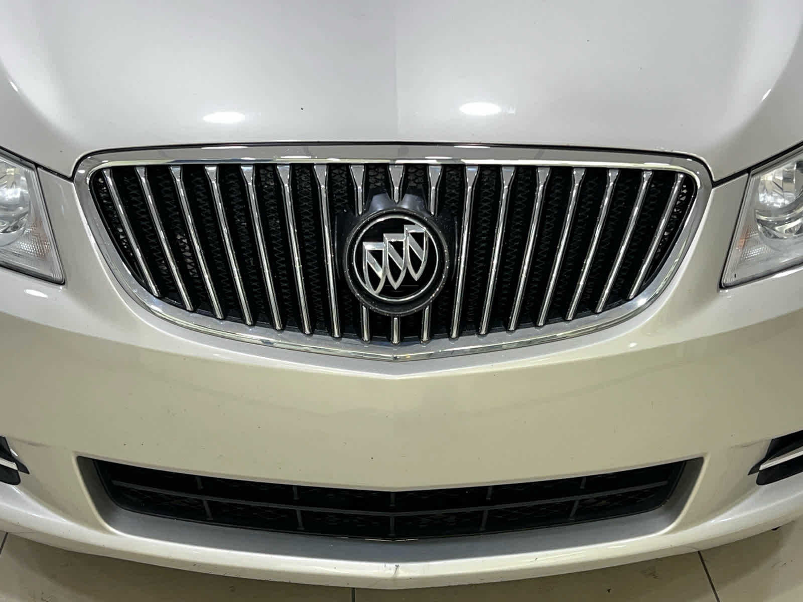 2013 Buick LaCrosse Premium II photo 4