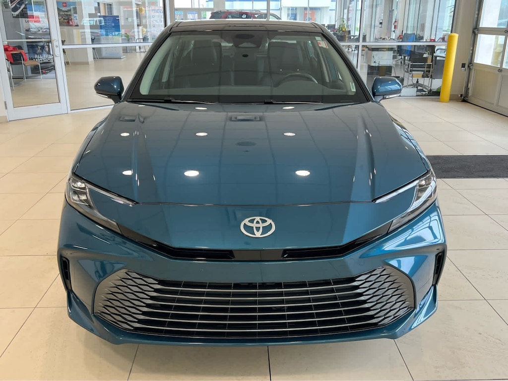 Used 2025 Toyota Camry XLE Sedan