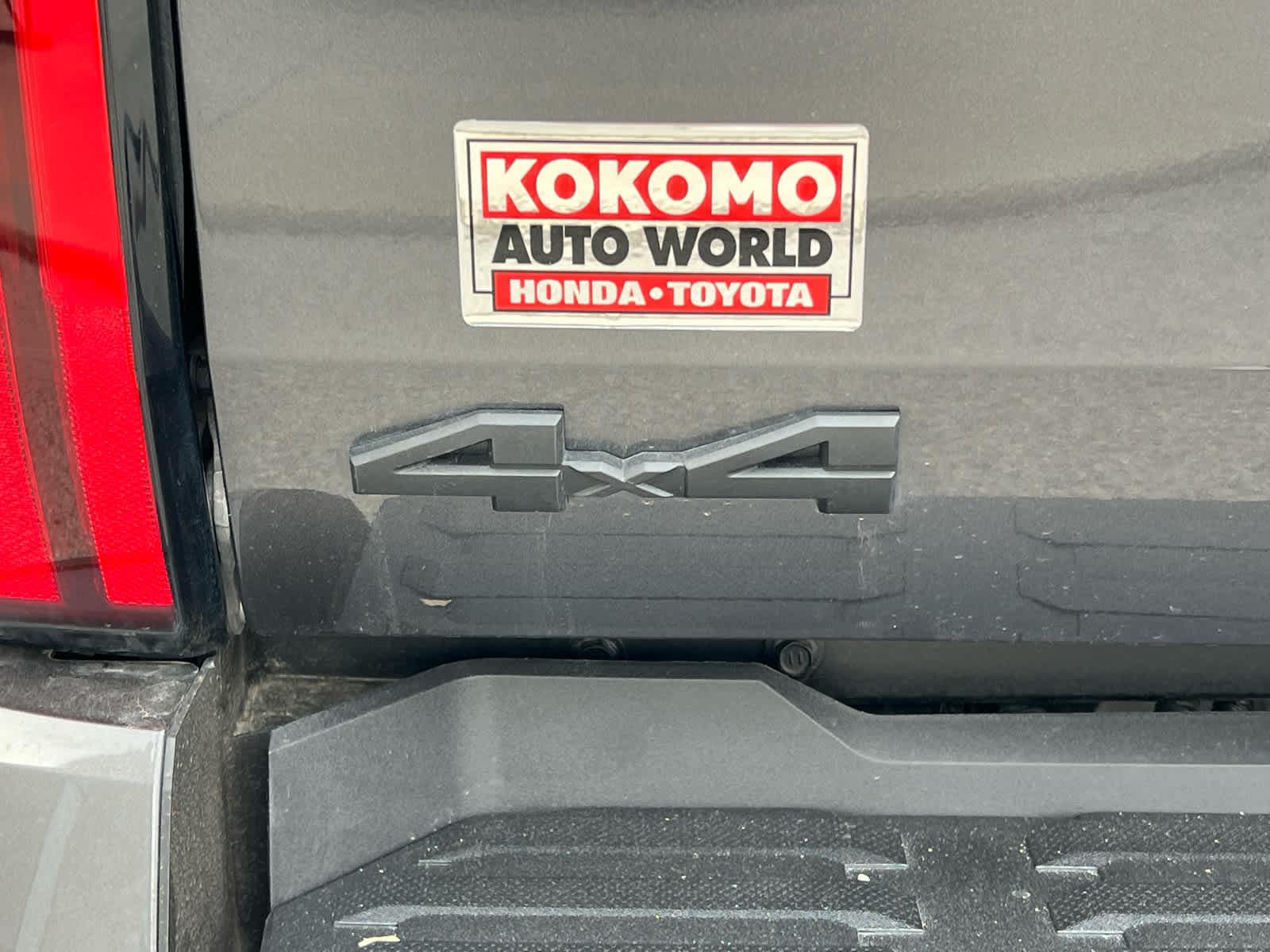 2025 Toyota Tundra SR5 - Photo 13