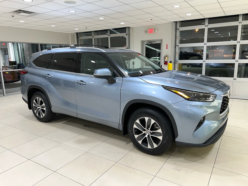 Used 2022 Toyota Highlander XLE SUV
