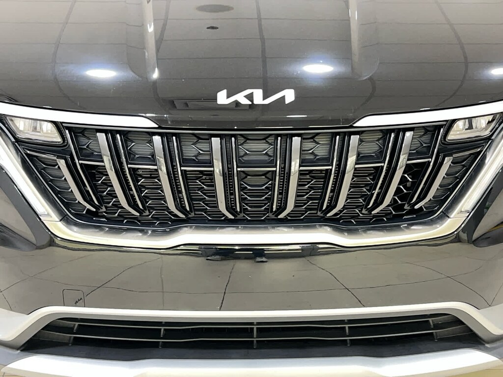 Used 2024 Kia Carnival LX MPV