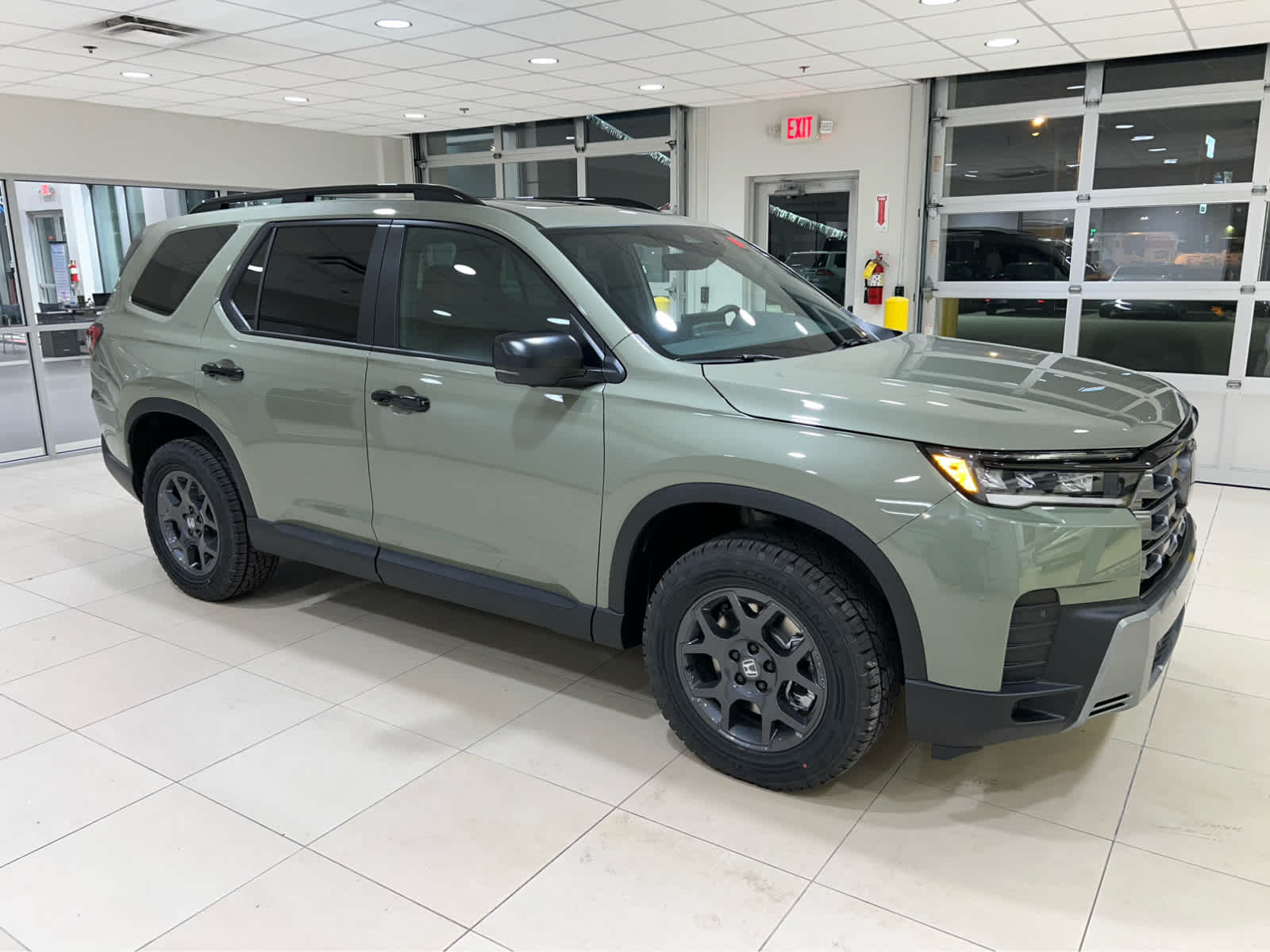 2026 Honda Pilot TrailSport AWD's photo